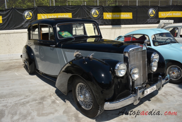 Alvis TC 21 1953-1955 (1954 21/100 Grey Lady Mulliners limuzyna 4d), prawy przód
