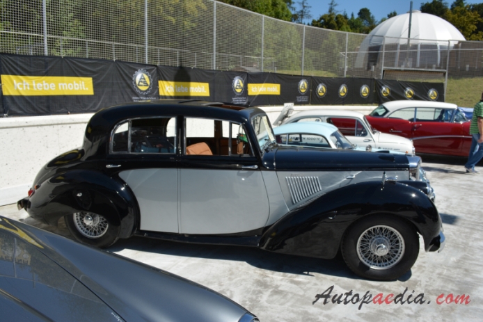 Alvis TC 21 1953-1955 (1954 21/100 Grey Lady Mulliners limuzyna 4d), prawy bok