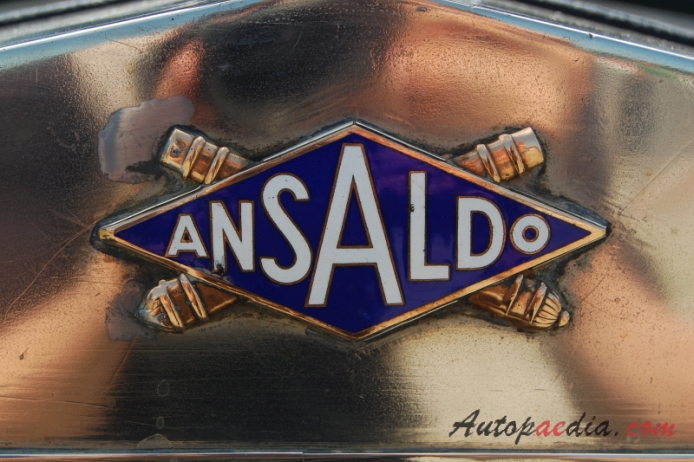 Ansaldo unknown model 1919-1932 (4d saloon), front emblem  