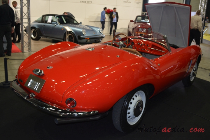 Arnolt-Bristol 1954-1959 (1957 cabriolet 2d), prawy tył