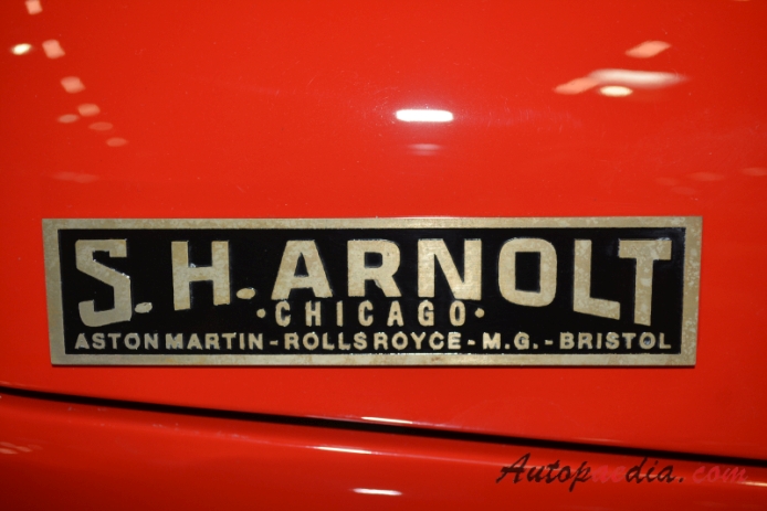 Arnolt-Bristol 1954-1959 (1957 cabriolet 2d), rear emblem  