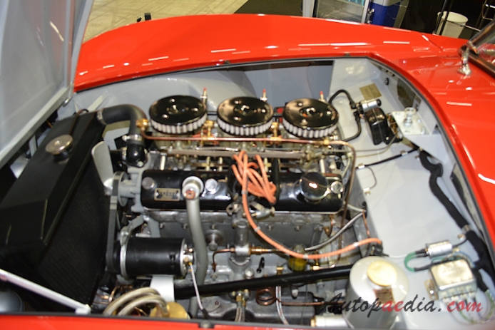 Arnolt-Bristol 1954-1959 (1957 cabriolet 2d), engine  