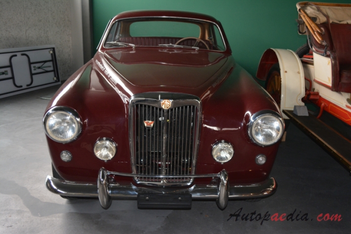 Arnolt-MG 1953-1955 (1955 Coupé 2d), front view