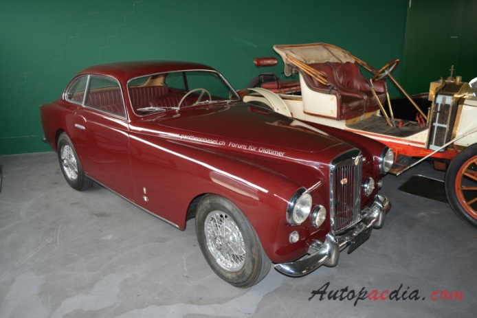 Arnolt-MG 1953-1955 (1955 Coupé 2d), prawy przód