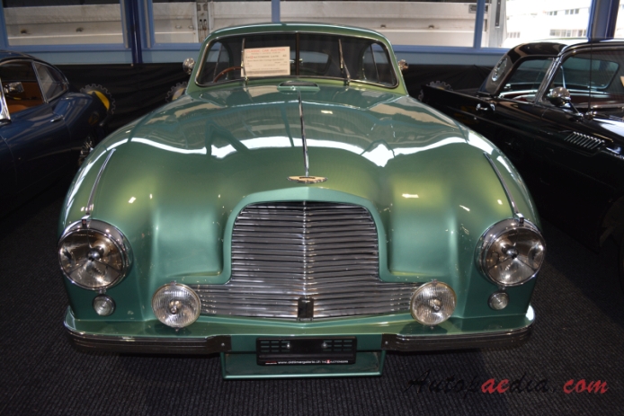Aston Martin DB2 1950-1953 (1952 Vantage), front view