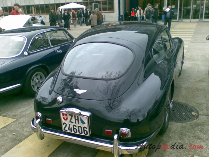 Aston Martin DB2/4 1953-1957 (1953-1955 Mk I hatchback 2d), prawy tył