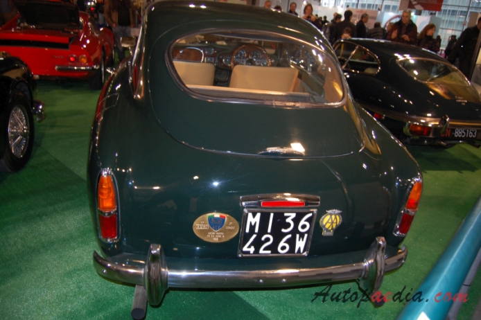Aston Martin DB2/4 Mark III 1957-1959 (1959 hatchback 3d), rear view