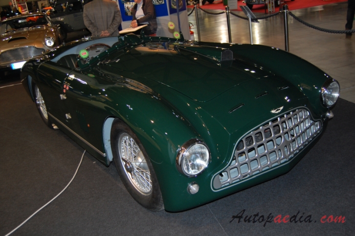 Aston Martin DB3 1950-1953 (1951 roadster 2d), right front view