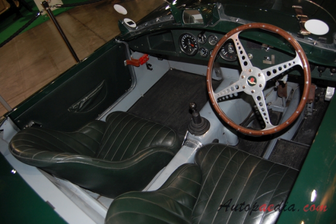 Aston Martin DB3 1950-1953 (1951 roadster 2d), interior