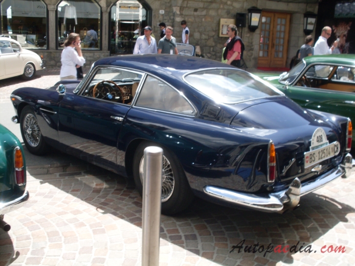 Aston Martin DB4 1958-1963 (1960 Series 2 saloon 2+2), lewy tył