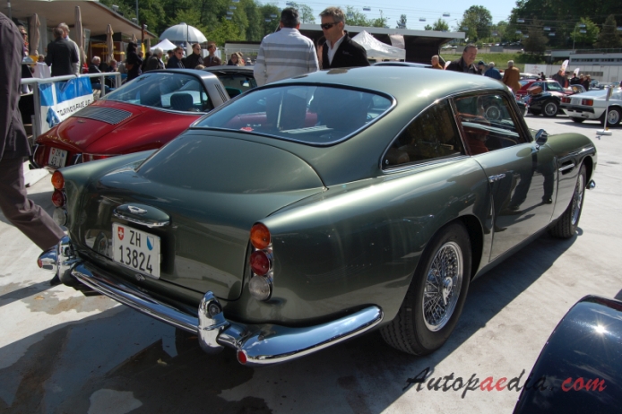 Aston Martin DB4 1958-1963 (1962-1963 Series 5), lewy tył