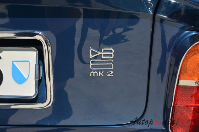 Aston Martin DB6 1965-1971 (1969-1971 Mk II Vantage Coupé 2d), rear emblem  