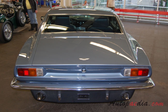 Aston Martin V8 1972-1989 (1973-1978 series III Coupé), tył