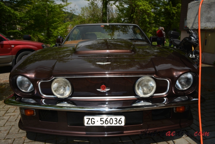Aston Martin V8 1972-1989 (1978-1985 Series 4 Oscar India Vantage), przód