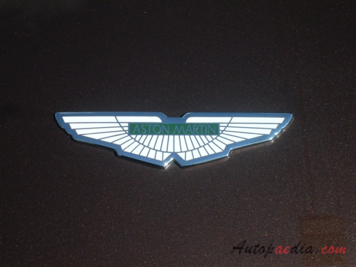 Aston Martin V8 1972-1989 (1978-1985 Series 4 Oscar India Vantage), emblemat przód 