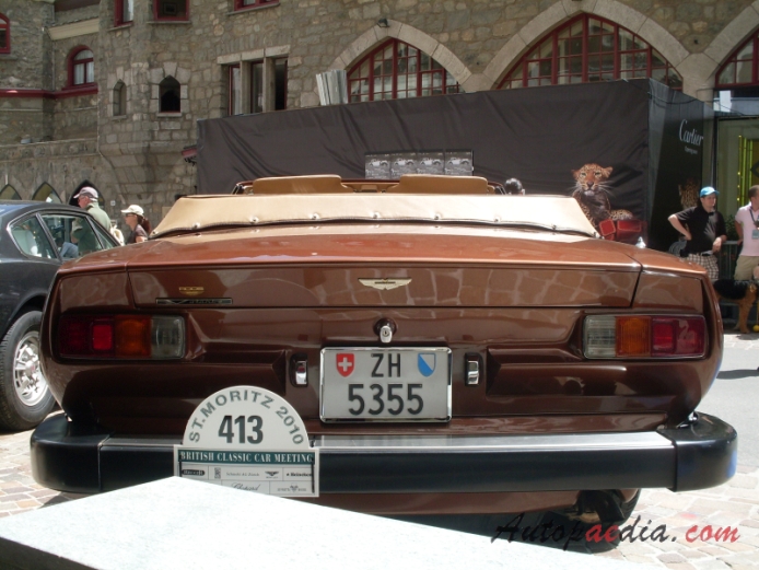 Aston Martin V8 1972-1989 (1979 Volante), tył