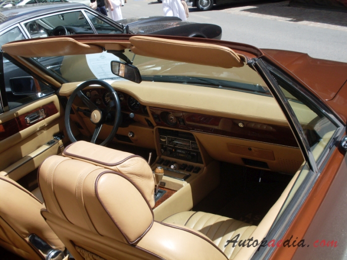 Aston Martin V8 1972-1989 (1979 Volante), interior