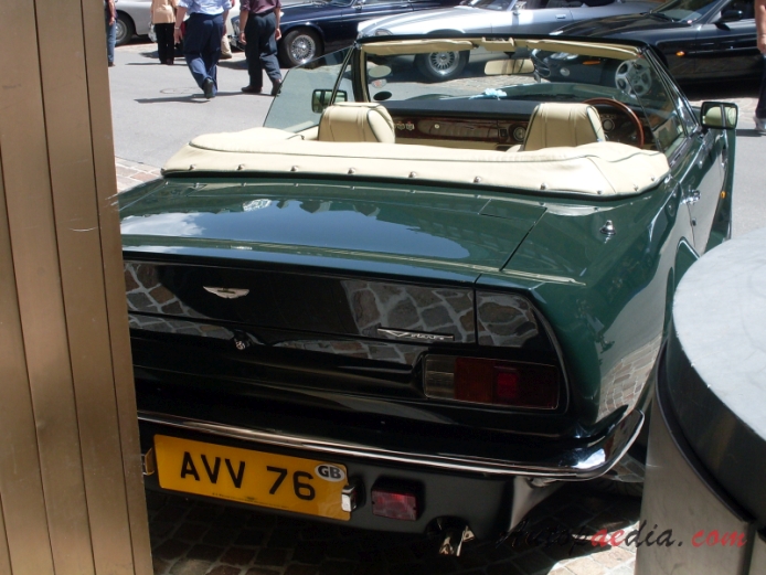 Aston Martin V8 1972-1989 (1987 Vantage Volante), rear view