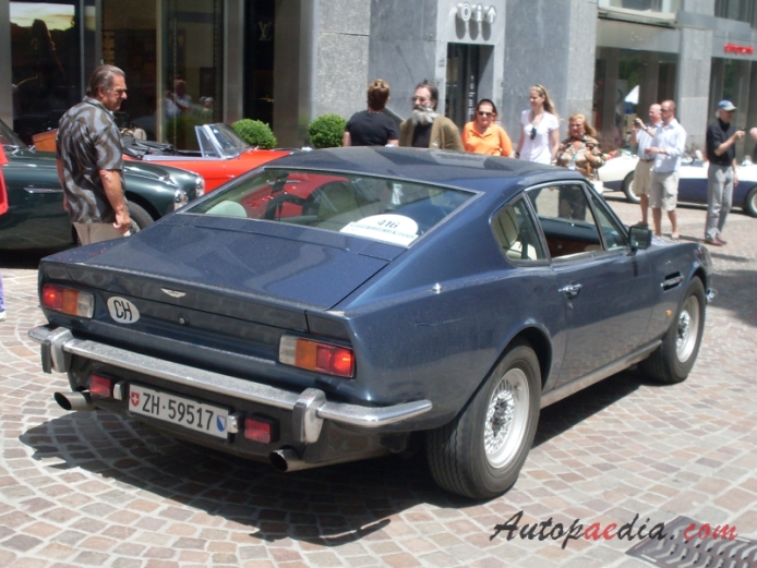 Aston Martin V8 1972-1989 (1987 series V Coupé), prawy tył
