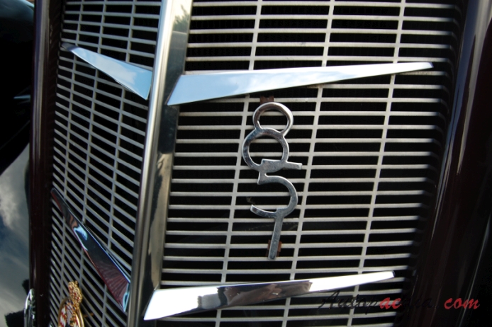 Auburn 851 (852) Speedster 1935-1936 (1966 Serie 2), emblemat przód 
