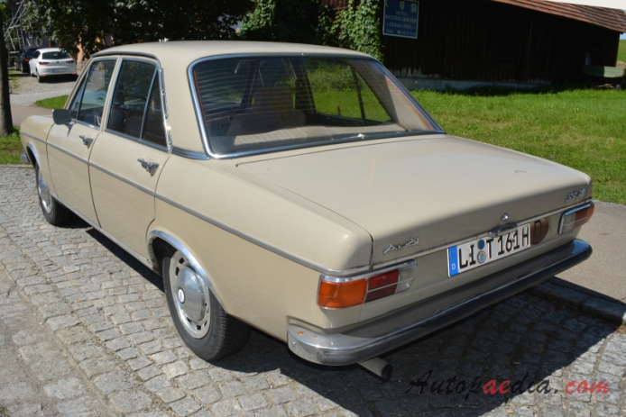 Audi 100 C1 1968-1976 (1968-1973 LS sedan 4d),  left rear view