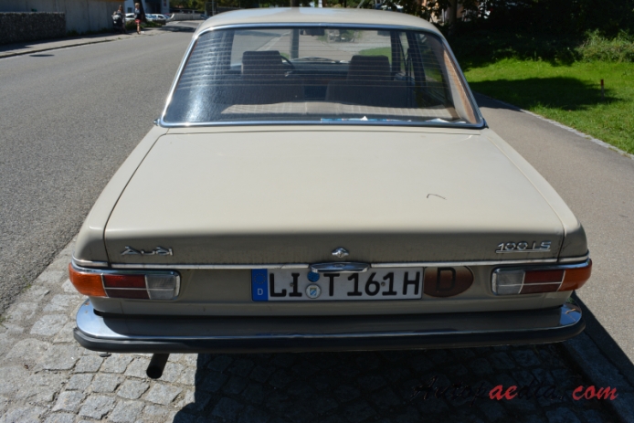 Audi 100 C1 1968-1976 (1968-1973 LS sedan 4d), rear view