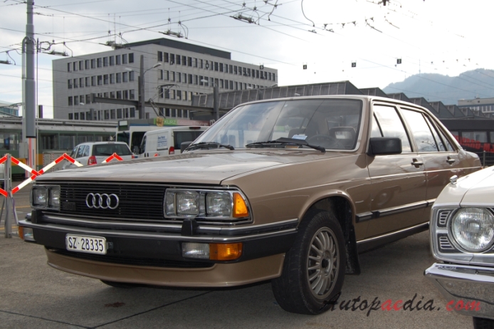 Audi 100 C2 1976-1982 (1979-1982 200 5T turbo sedan 4d), left front view