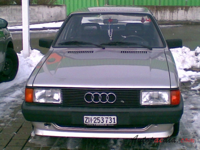 Audi 80 B2 1978-1986 (1984-1986 Audi 80 GT sedan 4d), front view