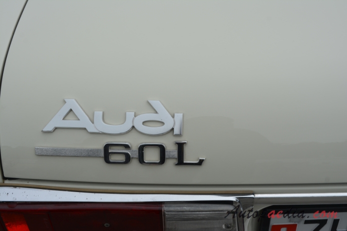 Audi F103 1965-1972 (1970 Audi 60 L sedan 4d), emblemat tył 