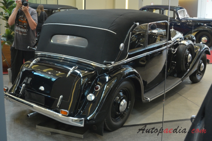 Audi 225 1935-1938 (1936 deluxe convertible 2d), right rear view