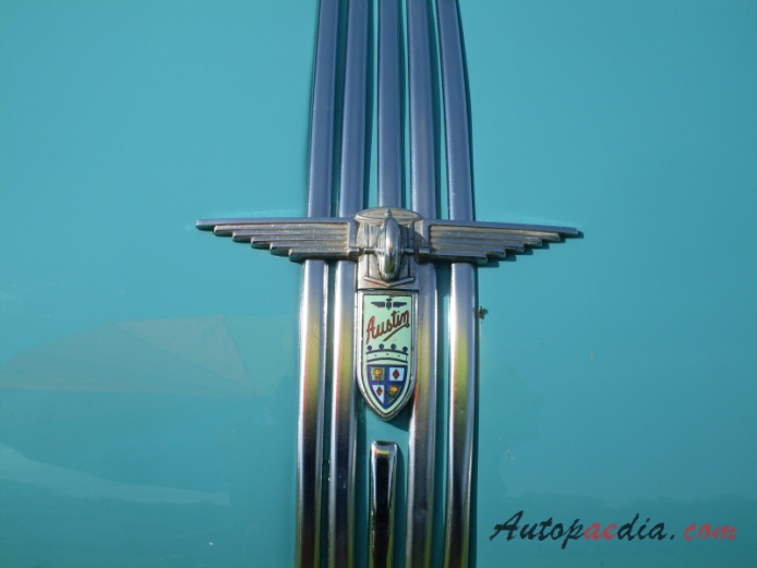 Austin A90 Atlantic 1948-1952 (1948-1951 convertible 2d), emblemat przód 