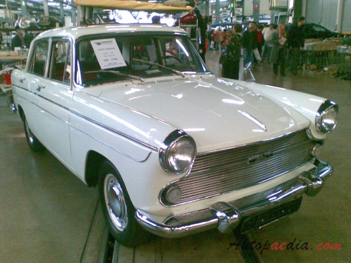 Austin Cambridge A60 1961-1969 (1964 sedan 4d), prawy przód