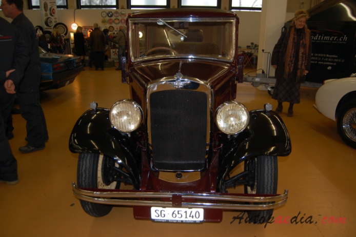 Austin Seven 1922-1939 (1936 saloon 4d), przód