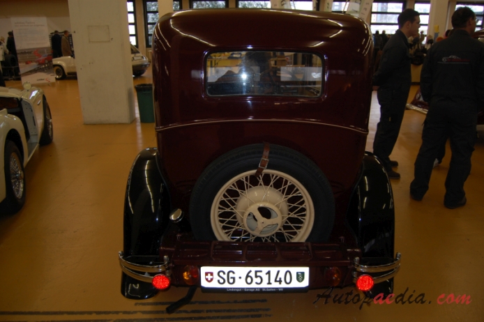 Austin Seven 1922-1939 (1936 saloon 4d), rear view