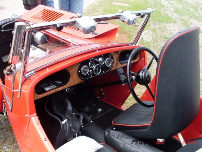 Austin Seven 1922-1939 (roadster 2d), interior