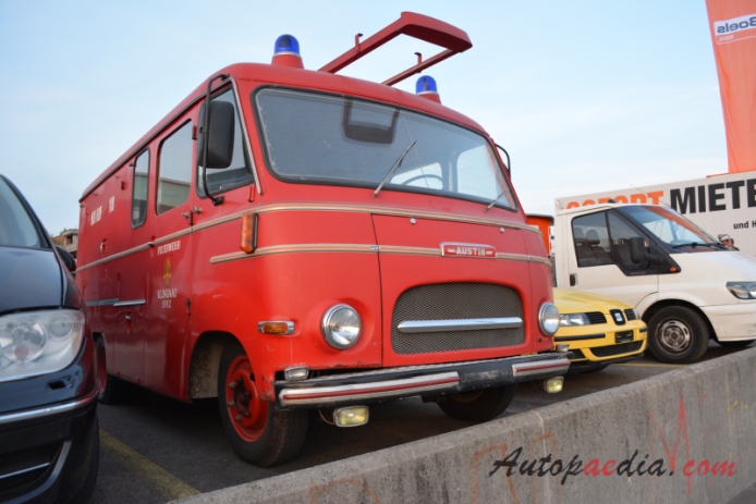 Austin T200 1962 (Emil Frey Carrosserie fire engine), right front view