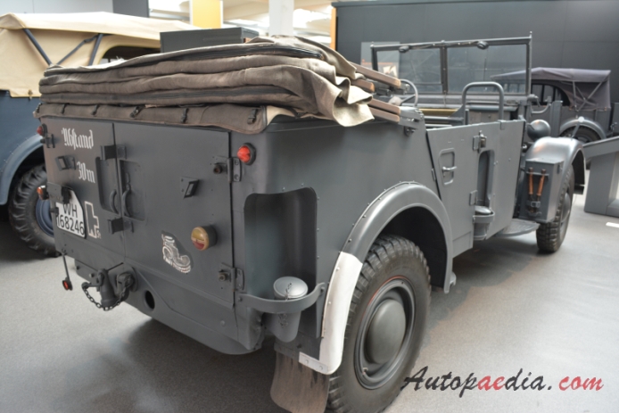 Auto Union type 40 (KFZ 15) 1940-1942 (1941 military vehicle), right rear view