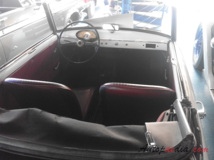 Autobianchi Bianchina 1957-1969 (1963 cabriolet 2d), interior