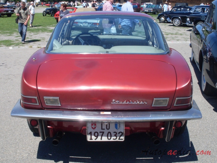 Avanti II 1965-1992 (1965-1982 Coupé 2d), rear view