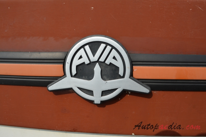 Avia A15 19xx-19xx (1978 recreational vehicle), emblemat przód 
