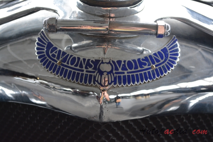 Avions Voisin C14 1928-1932 (1931 Avions Voisin C14 Coupé Chartre 2d), front emblem  