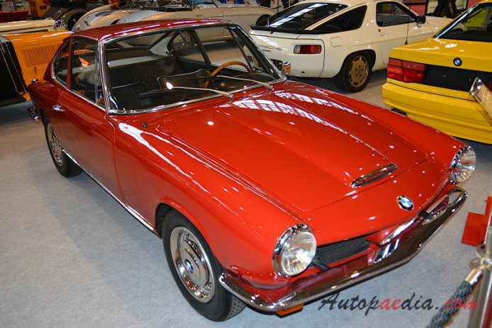 BMW 1600 GT 1967-1968 (1968 Coupé 2d), prawy przód