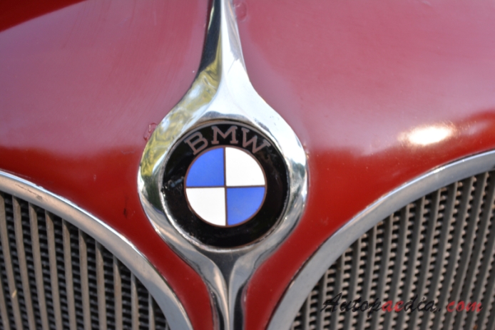 BMW 319 1935-1937 (cabriolet 2d), emblemat przód 