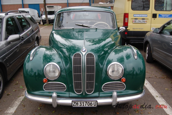 BMW 501 1952-1958 (1952-1954 Series 1 saloon 4d), przód