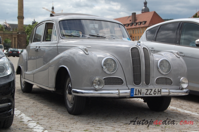 BMW 501 1952-1958 (saloon 4d), right front view