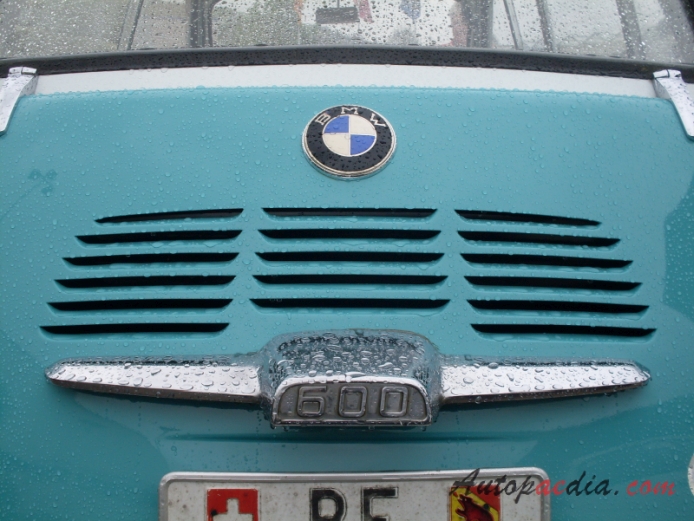 BMW 600 1957-1959 (1958), rear emblem  