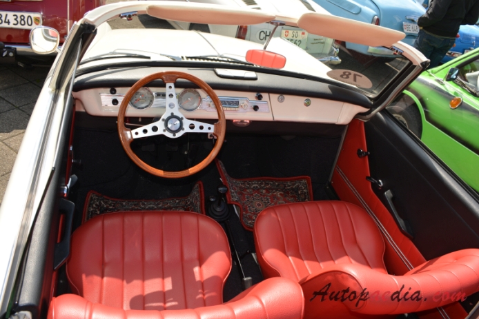 BMW 700 1959-1965 (1962 cabriolet 2d), interior