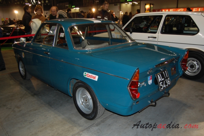 BMW 700 1959-1965 (1964 Coupé 2d),  left rear view