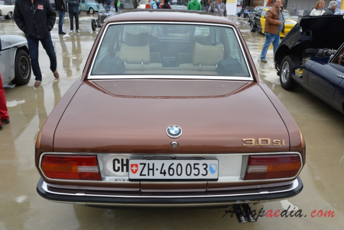 BMW E3 (New Six) 1968-1977 (1971-1977 3.0Si sedan 4d), rear view
