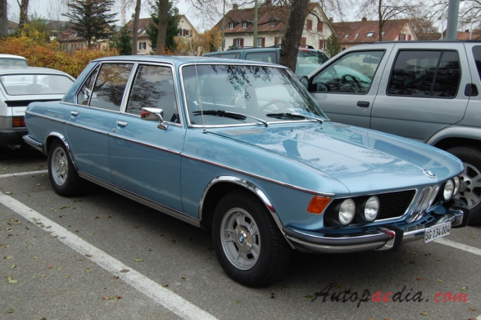 BMW E3 (New Six) 1968-1977 (1973 3.0Si sedan 4d), prawy przód